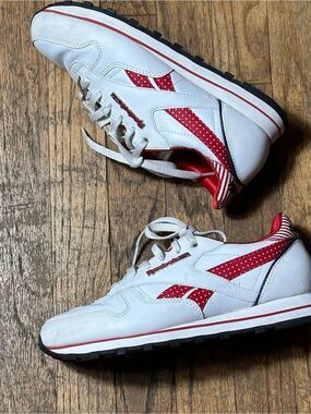 Reebok women’s White Sneakers with Red Accents